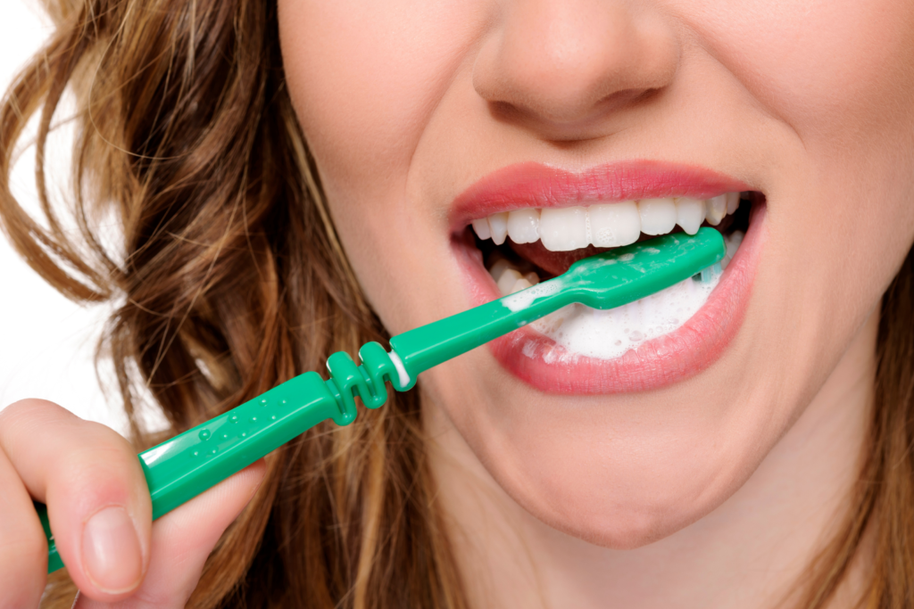 Najpogostejše napake pri ustni higieni in kako se jim izogniti– blog – Ortodent